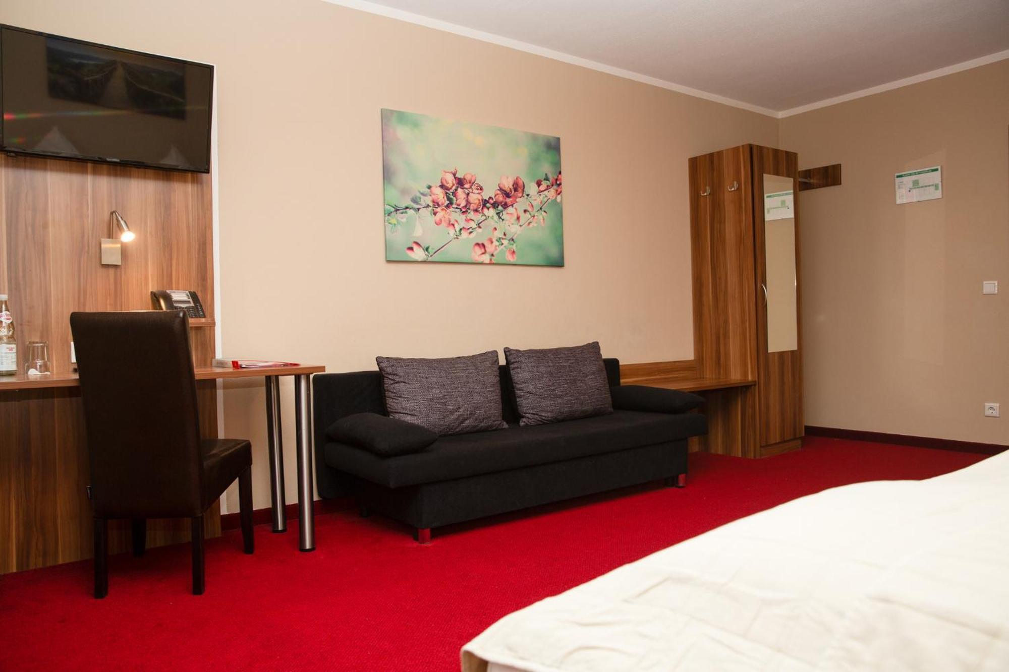 Auwald Hotel インゴルシュタット エクステリア 写真
