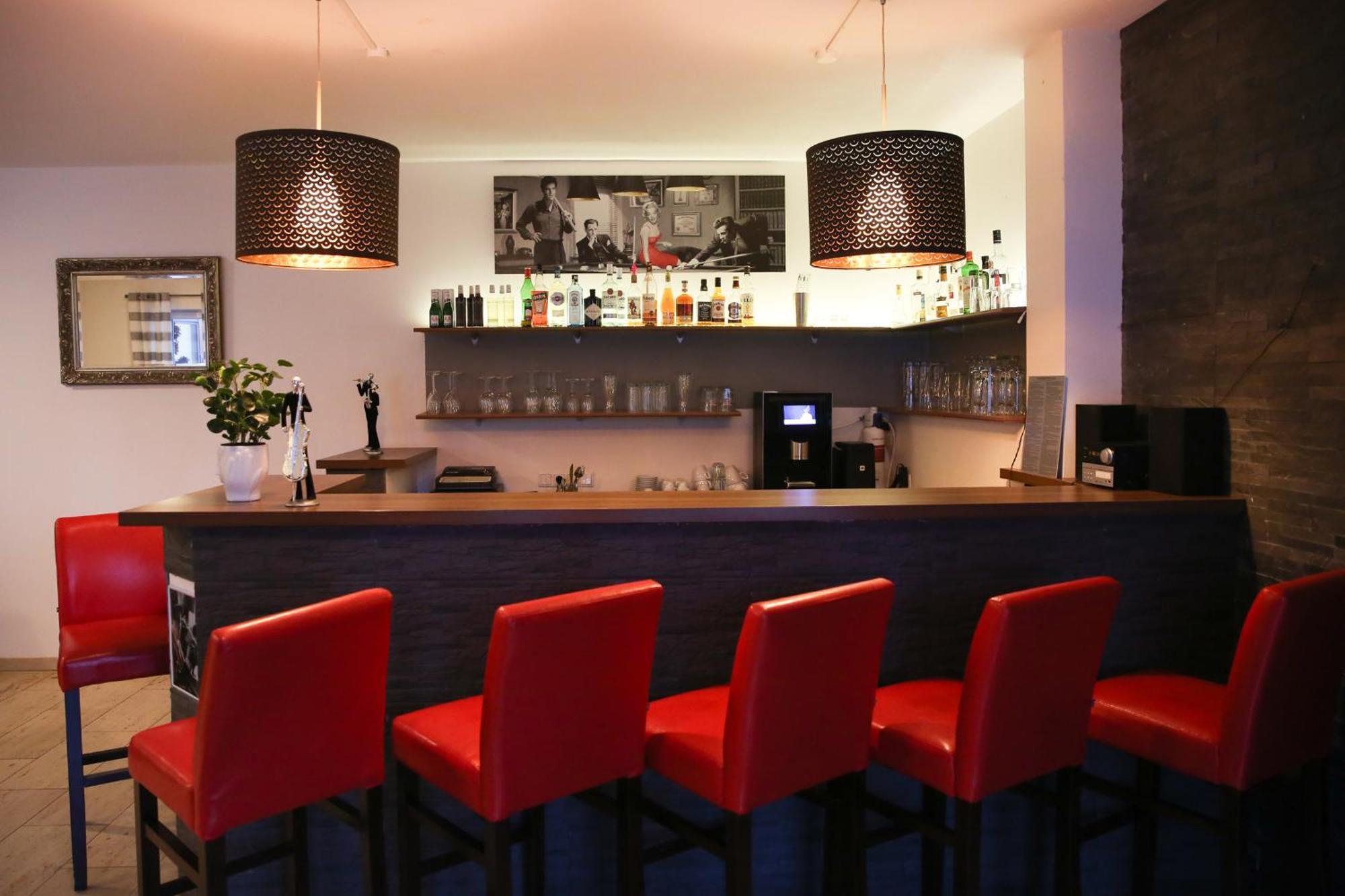 Auwald Hotel インゴルシュタット エクステリア 写真