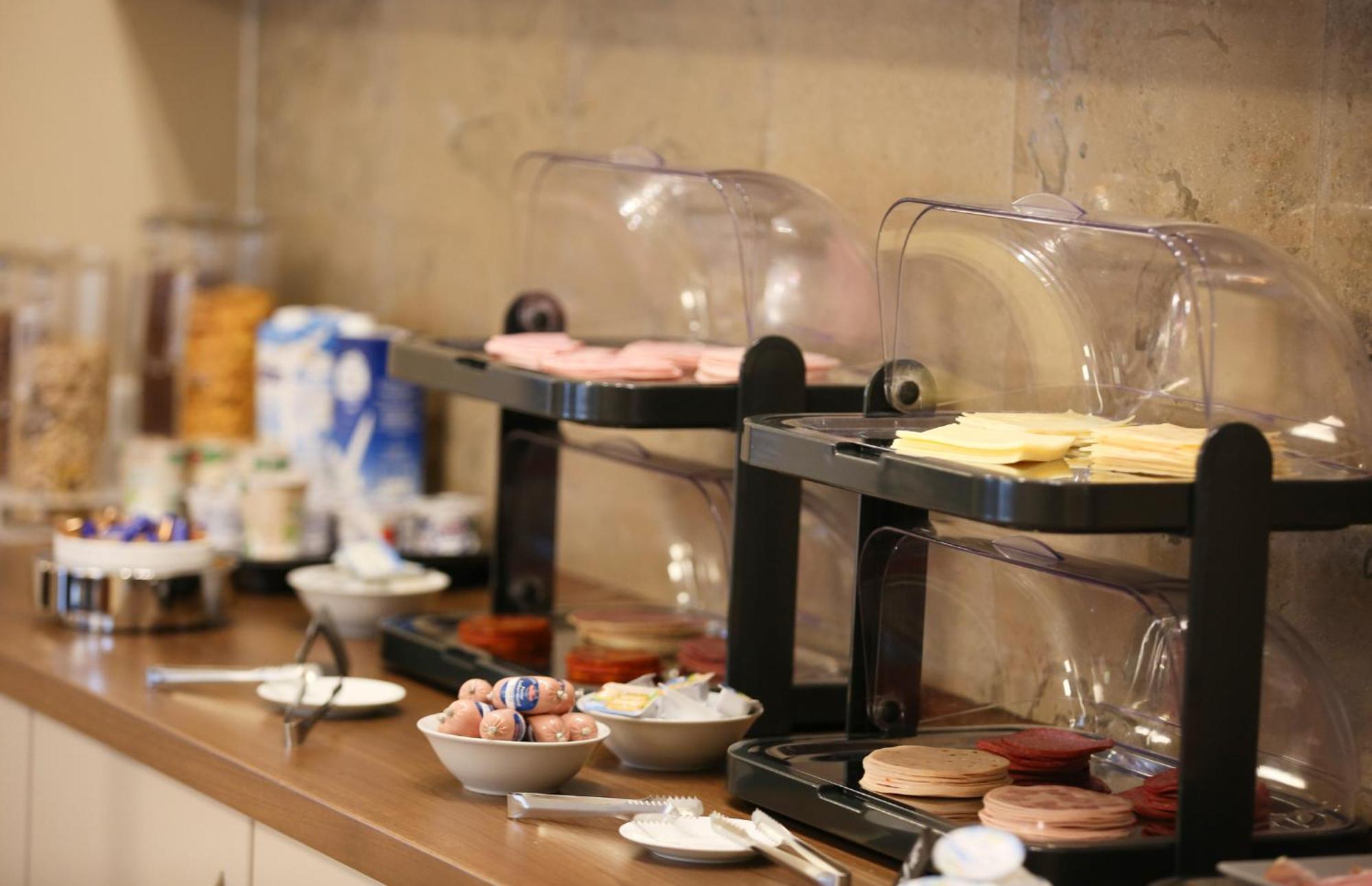 Auwald Hotel インゴルシュタット エクステリア 写真